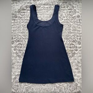 Lululemon Size 4 Women’s Navy Tank Top